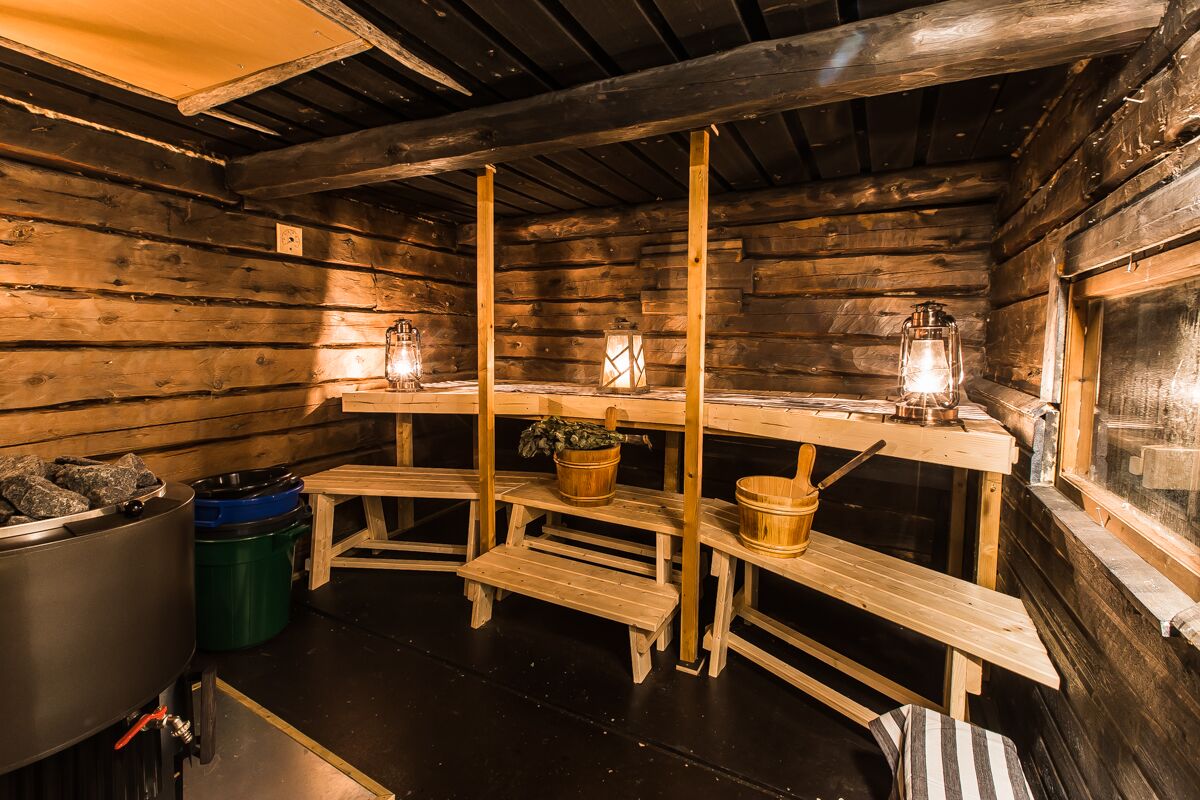 Traditional Finnish sauna integrated into structured group and retreat programs